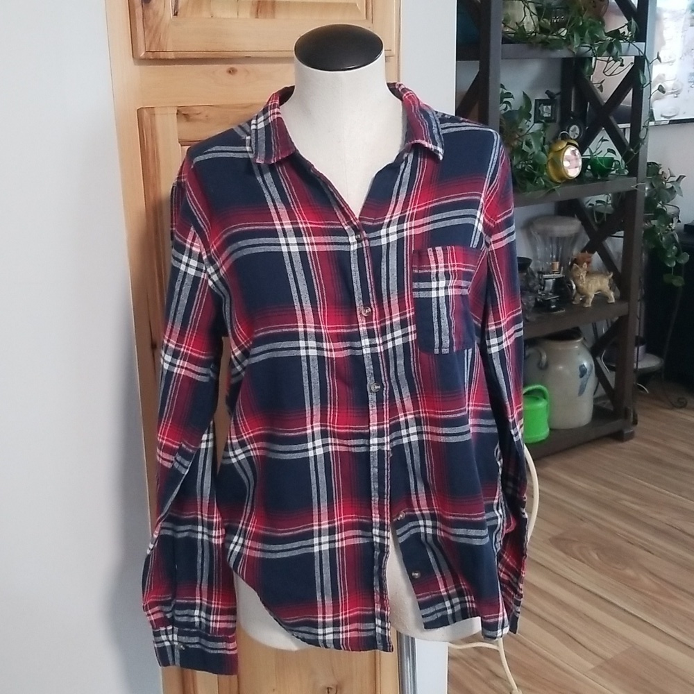 Hollister Flannel Ladies Size Large Red White and Blue Button Down